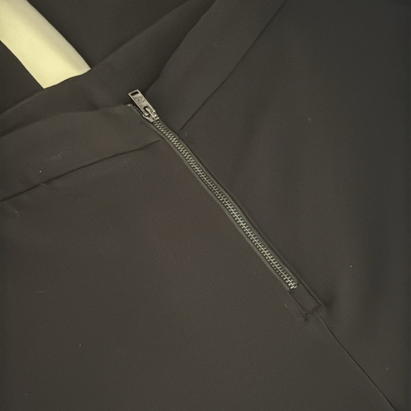 Dkny Black Wide Leg Dress Pants Sleek Full-Length Design - Picture 3 of 7